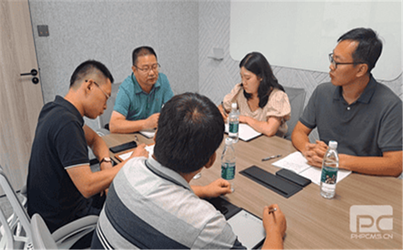 “加强企业劳动；；；；；； 关爱职工身心健康” 冶勘物流分工会开展安全检查暨“夏送清凉“慰问活动