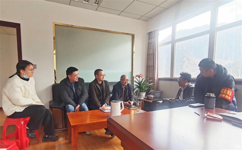 技术支撑展实力，，，，，，逆火而行显担当